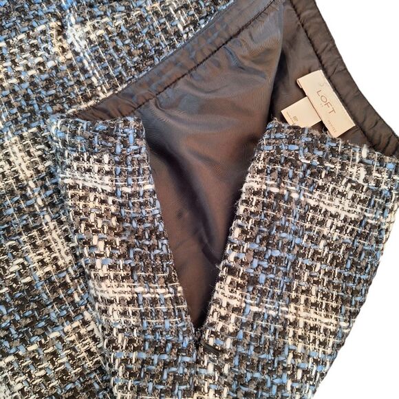 Loft Boucle Pencil Skirt Plaid Tweed Pockets Lined Size 8 Petite Blue Silver - Picture 7 of 12